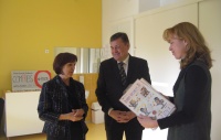 JUB donira barve poplavljenim vrtcem